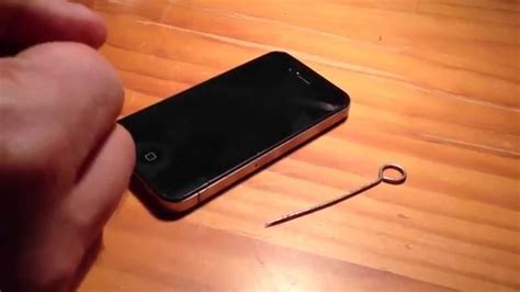 how to open sim card slot on iphone 4s